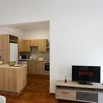 Palmove Makenzy Charming 1bed * لارنكا