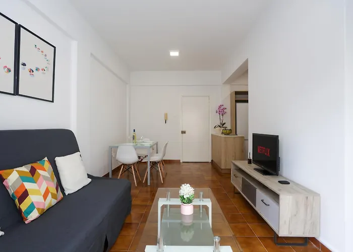 Palmove Makenzy Charming 1bed דירה לרנקה